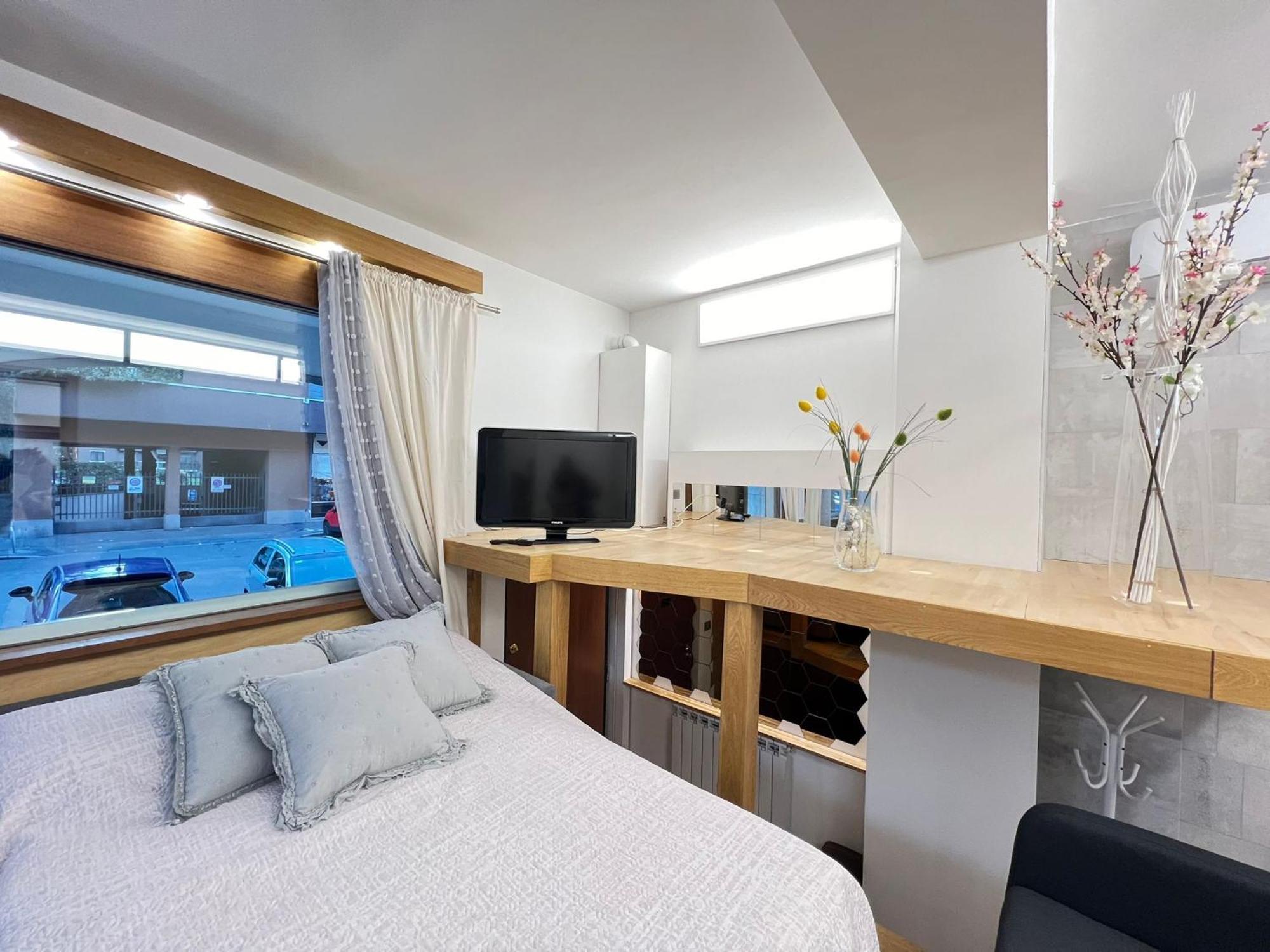 "R&P Apartment", Short Term Stay, Elegant Design, Bisceglie Metro Station, Easy For San Siro And Fiera Milano, Free Parking Exterior photo